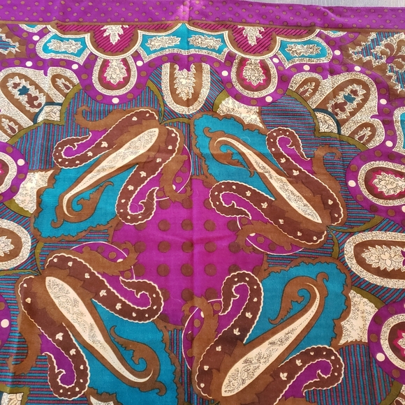 Perry Ellis Wool Scarf - Picture 5 of 5